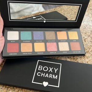Body Charm Shimmer Pressed Eyeshadow Palette